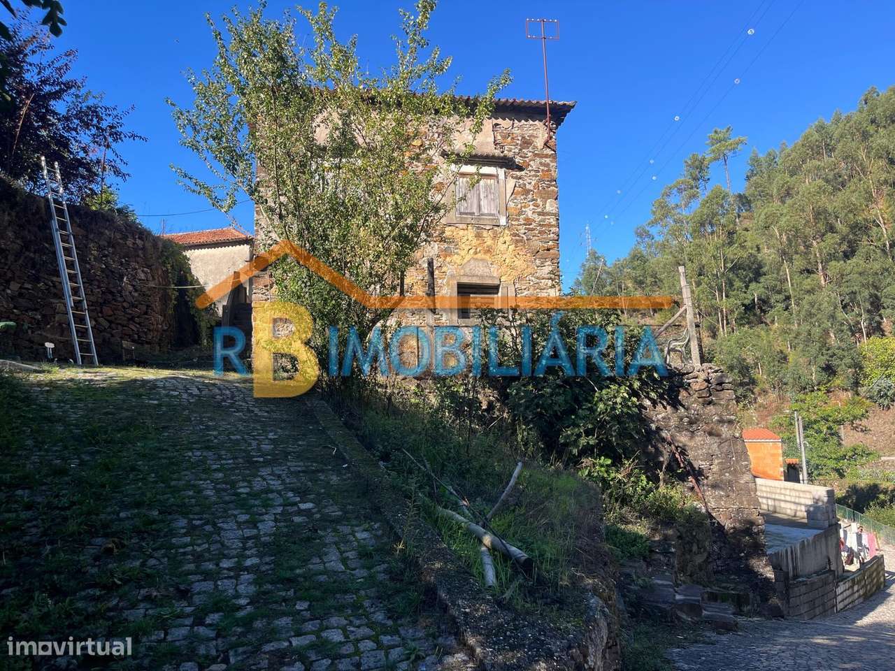 Moradia em pedra em Rio de Frades-6