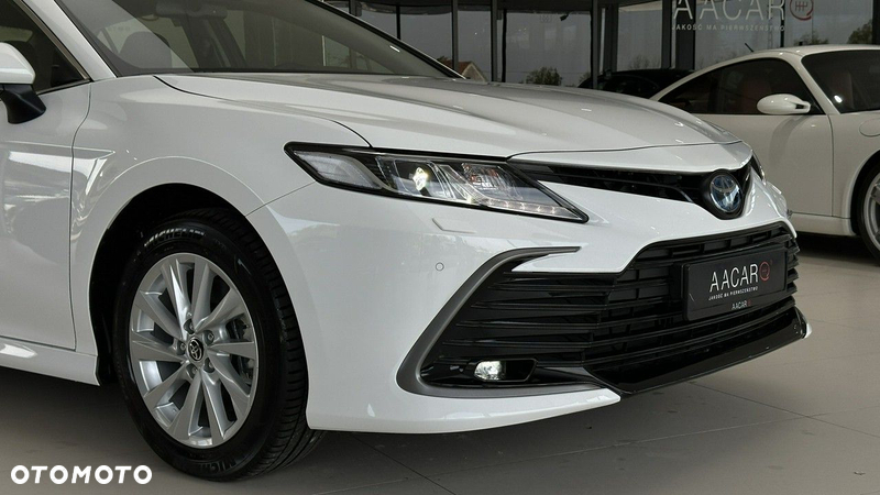 Toyota Camry - 39