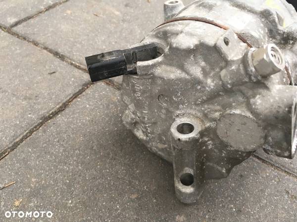 KOMPRESOR KLIMATYZACJI AUDI 4M0816803 - 4