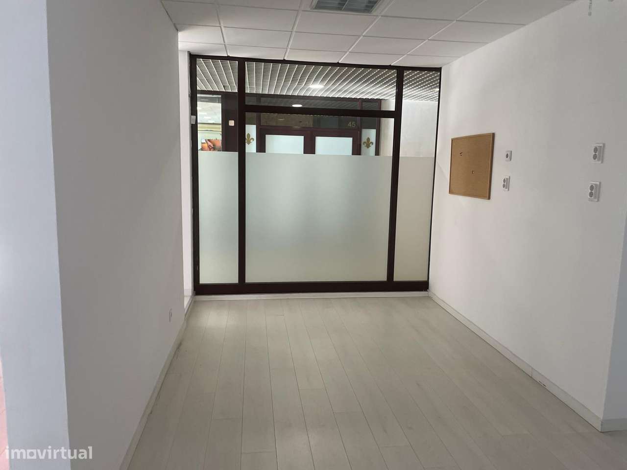 Loja no centro de Gaia - Grande imagem: 4/8