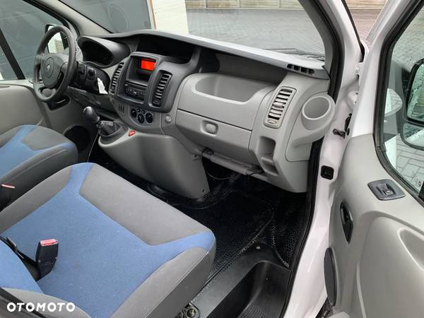 Renault TRAFIC _ 2013r _ 2.0 DCI _ Świeżo Sprowadzony - 8