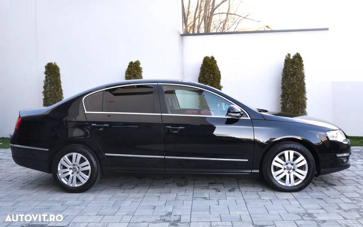 Volkswagen Passat Variant 2.0 TDI DPF Highline - 19