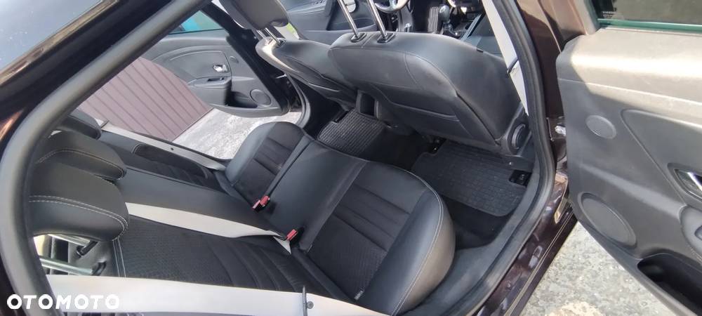 Renault Megane 1.5 dCi Bose Edition - 9