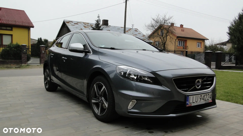 Volvo V40 D2 Drive-E R-Design Momentum - 3