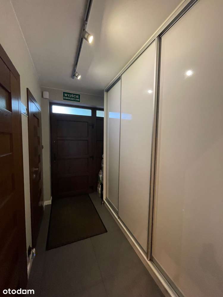 Dom 120 m² w zabudowie szeregowej z ogródkiem + 2 miejsca postojowe-13