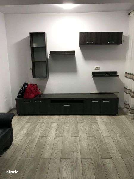 Inchiriez apartament 2 camere - Imagine principală: 4/8