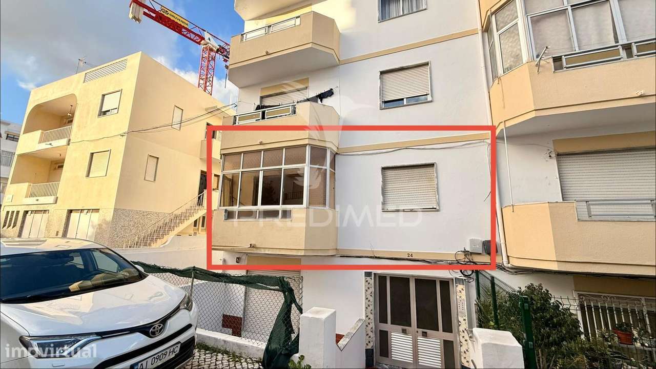 T3 bem localizado para Remodelar - Grande imagem: 2/15