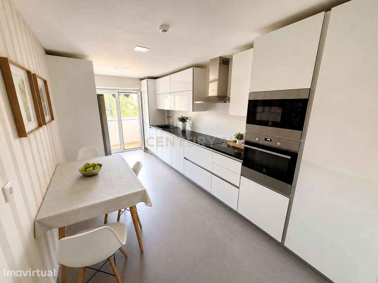 Apartamento T3 moderno e luminoso a 15 minutos da praia | Parede (Casc-5