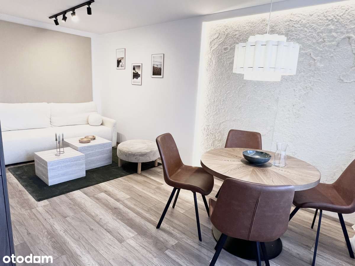 Amelung^Boczna ^ 40m ^ 2 pok ^ winda ^ balkon^4 piętro ^ parking ^ AGD - Pełny obrazek: 4/19