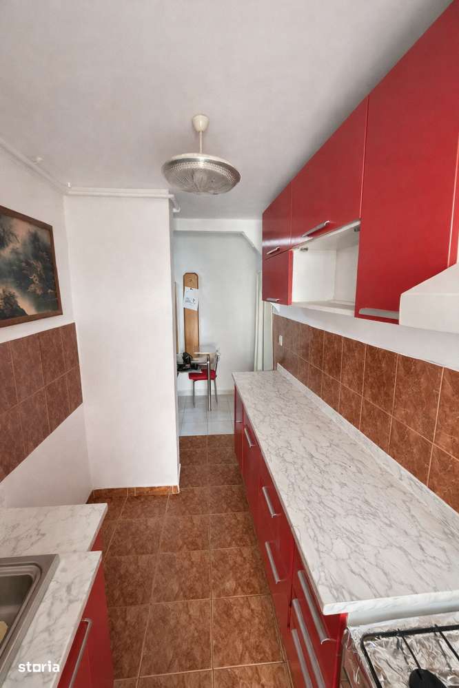Apartament 3 camere, decomandat, etaj 1/4, mobilat, utilat, zona Astra-4