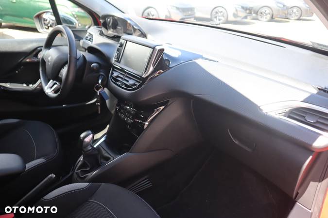 Peugeot 208 1.2 PureTech Active - 10