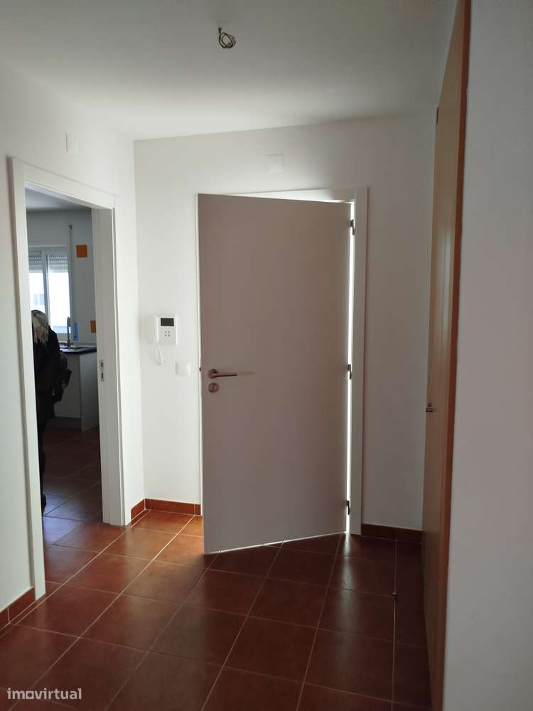 T3 ARRENDAMENTO, Urbanização Vistas do Sul - Qtª da Ratinha - Grande imagem: 3/16