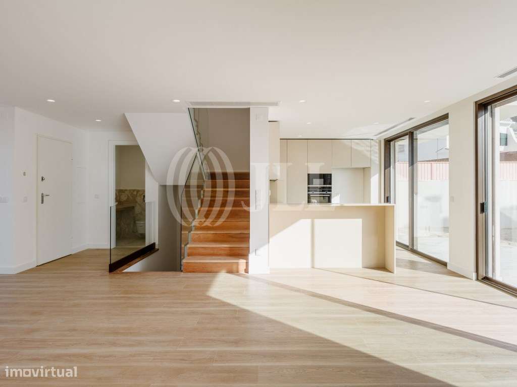 Moradia T4 com piscina na Aldeia de Juzo em Cascais - Grande imagem: 4/26