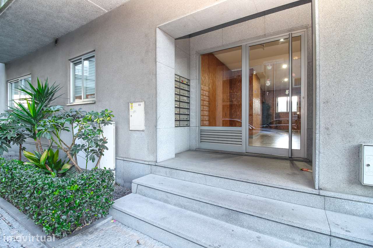 T2 Mobilado e Equipado Centro de Paredes-19