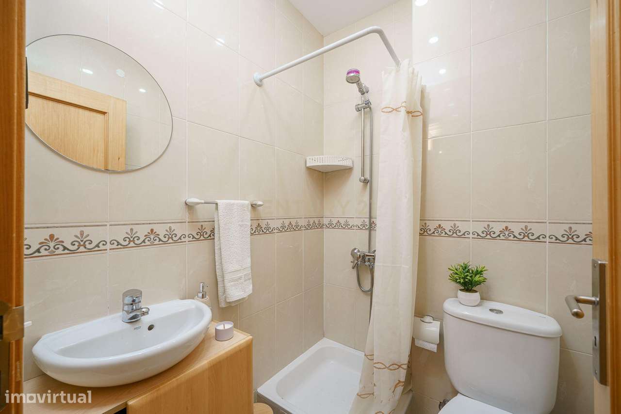 APARTAMENTO T3 COM ARRECADAÇÃO PARA VENDA EM S.SEBASTIÃO, SETÚBAL-10