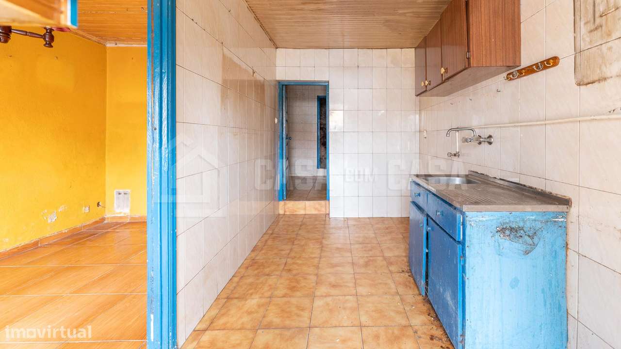 Moradia p/ Restaurar em Vildemoinhos-10