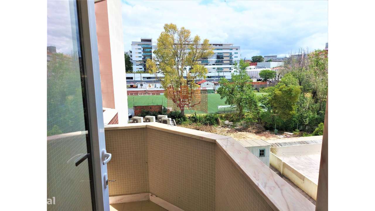 Apartamento T3 em Laranjeiras-6
