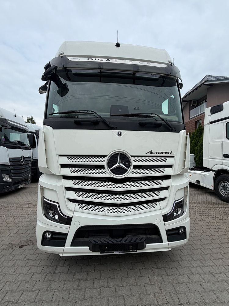 Mercedes-Benz Actros 2022