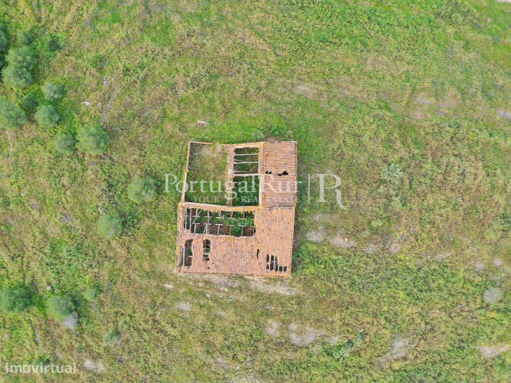 Herdades de Caça com 1300 Hectares, junto do rio Guadiana-50