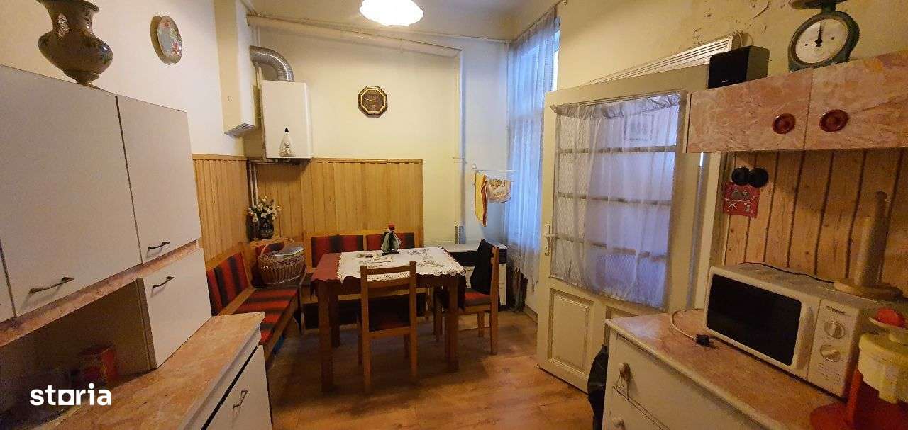 Casa cu 3 camere zona P-ta Unirii - Imagine principală: 5/10