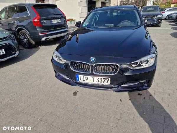 BMW Seria 3 318d xDrive Sport Line - 7