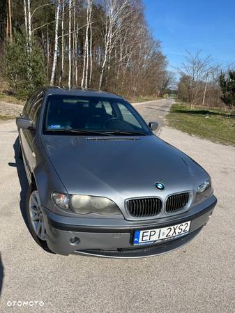 BMW Seria 3 318i - 5