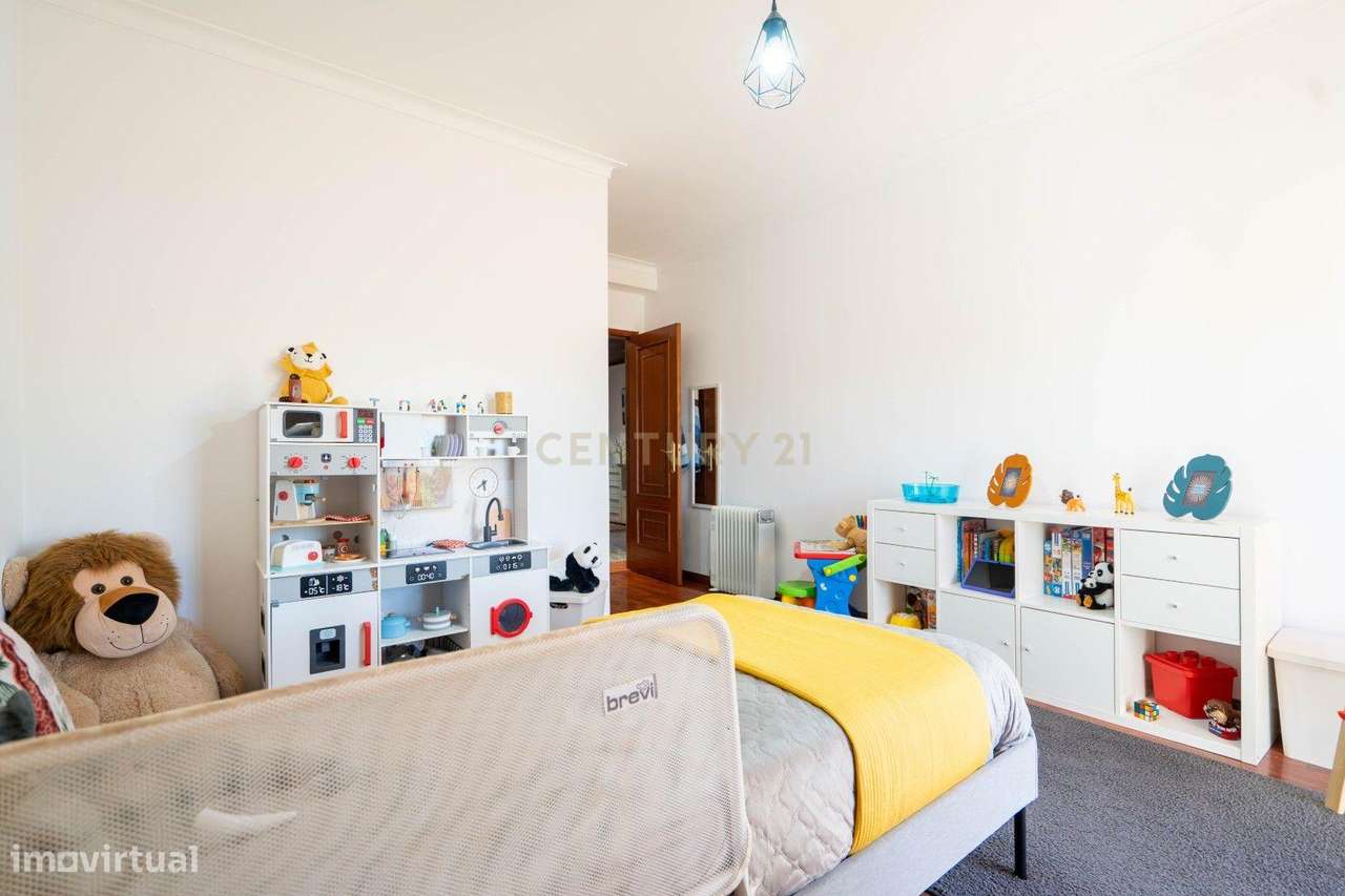 Apartamento T3 - Duplex - C/ garagem-22