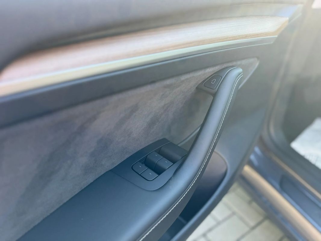 Tesla Model 3 Langstreckenbatterie RWD - 26