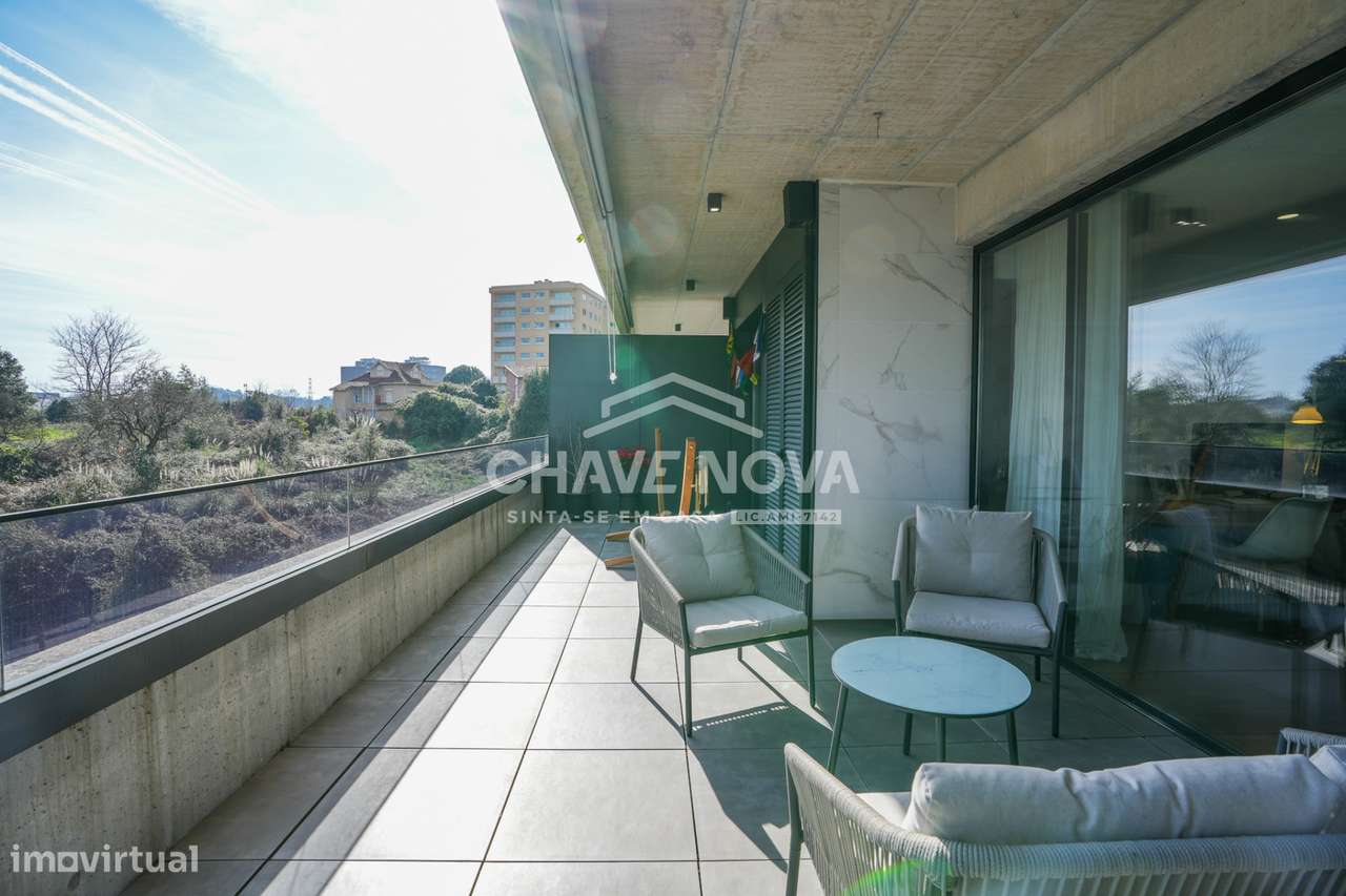 Apartamento T1 Como Novo c/ Lugar Garagem em Mafamude(El Corte Inglés)-9