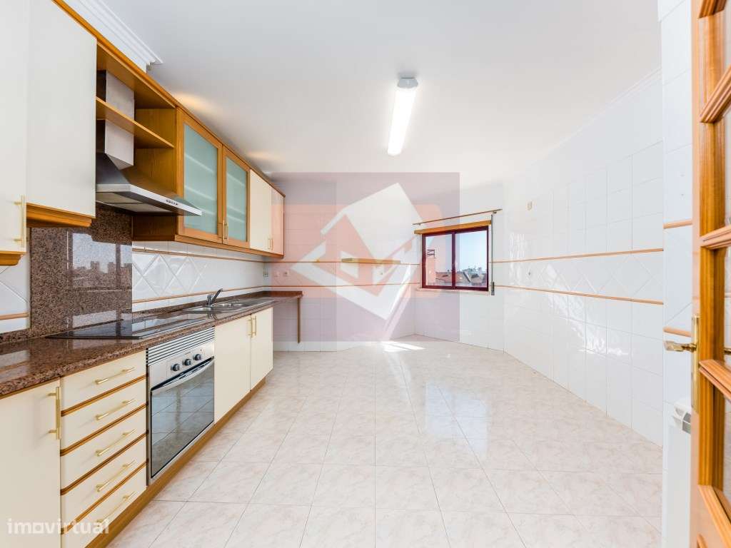 Apartamento T2 na Ramada com parqueamento-3