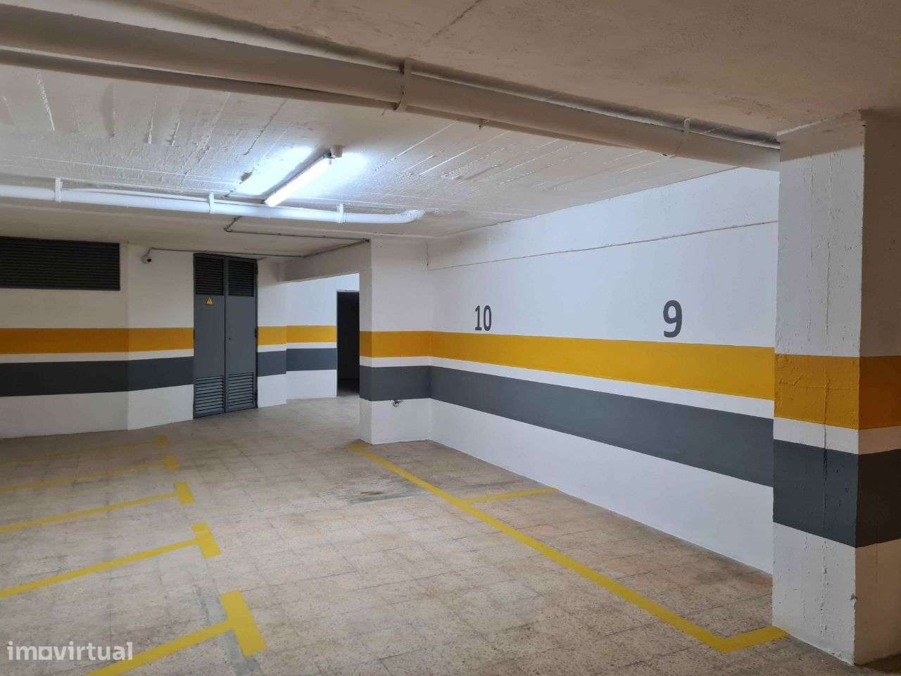 Parqueamento de motociclos - Grande imagem: 4/5