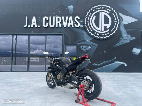 Ducati Streetfighter V4S - 2