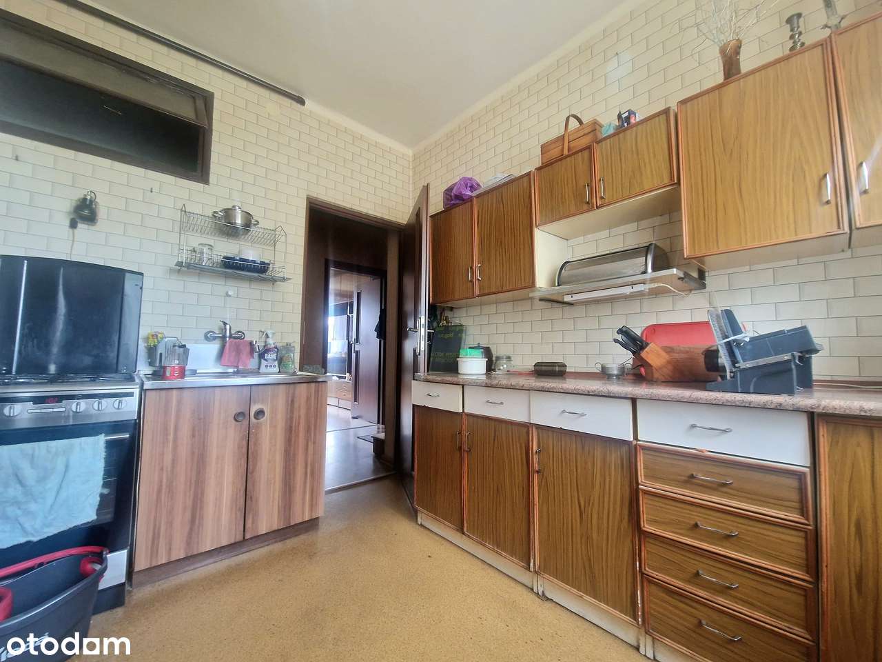 Dwupokojowe mieszkanie na 1 piętrze, doskonała lokalizacja, parking-8