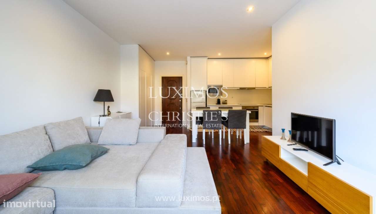 Apartamento T2 renovado para arrendar na Foz do Douro, no Porto - Grande imagem: 4/16