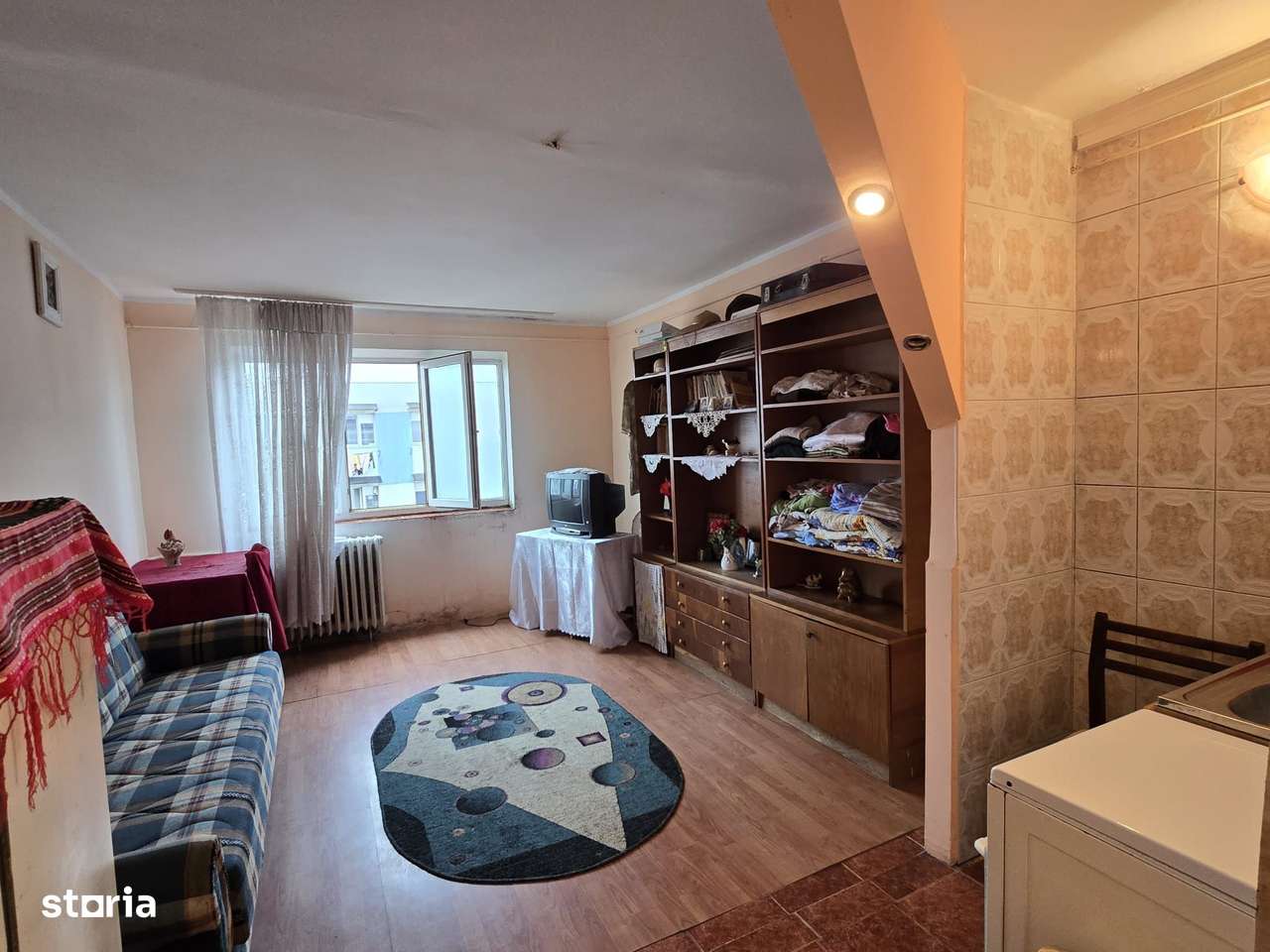 De vânzare garsonieră de buget Strada Condorilor, (uzina Aerostar).-3