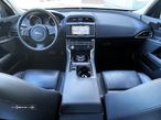 Jaguar XE 2.0 D Prestige Aut. - 10