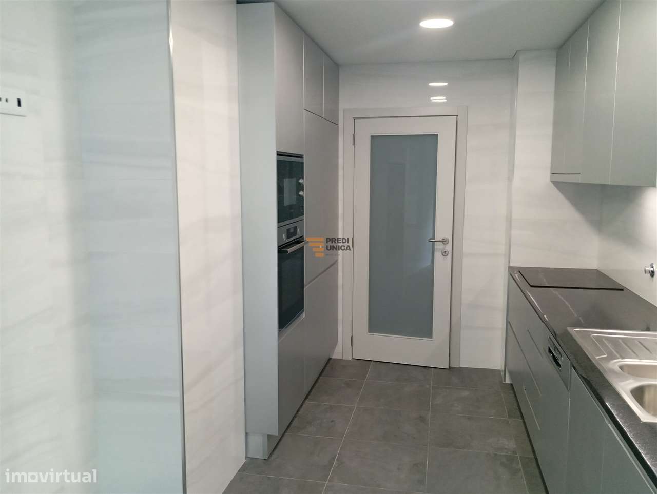 Apartamento T3 Venda em Cedofeita, Santo Ildefonso, Sé, Miragaia, São-13