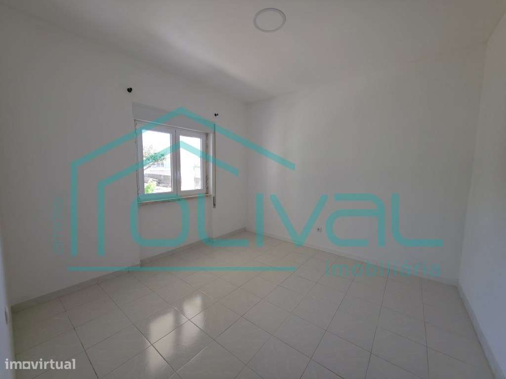 Moradia Independente T6 com terreno, ** com vista panorâmica sobre ...-50