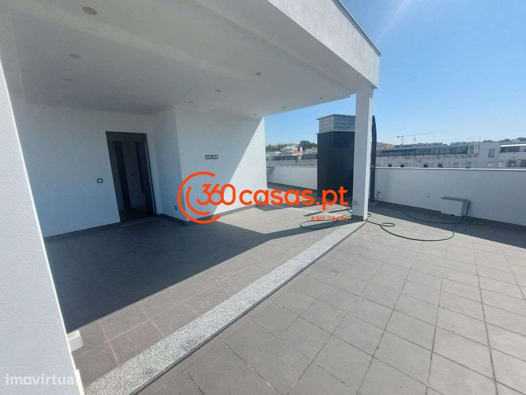Apartamento T3 de Luxo com Garagem em Box no coração da cidade de Faro - Grande imagem: 5/22