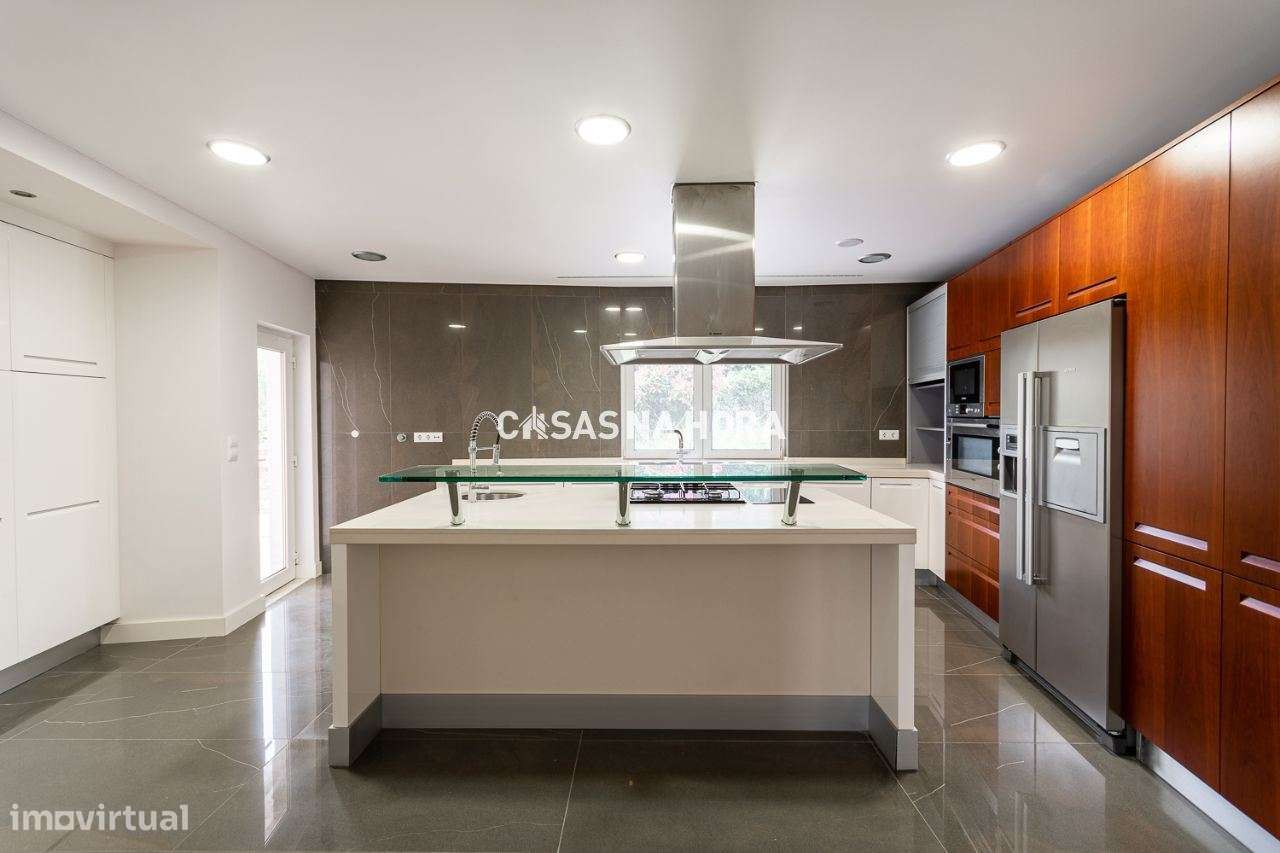 Moradia T4 no Belas Clube de Campo-26