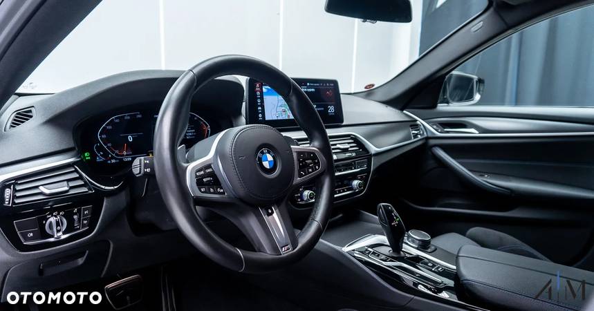 BMW Seria 5 520d xDrive mHEV M Sport sport - 28