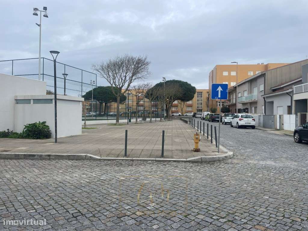 Apartamento T2 com garagem em Vila do Conde a 500 metros da praia-6