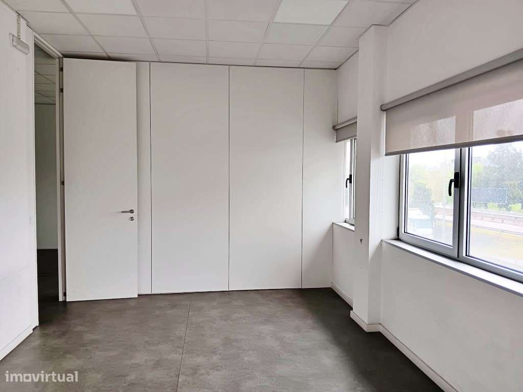 Lojas e escritórios junto ao Auchan Maia - Grande imagem: 5/18