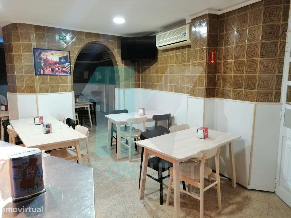 Restaurante/habitação -Damaia-10