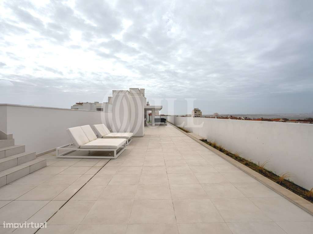 Apartamento T1, com varanda e estacionamento, no Barreiro-25
