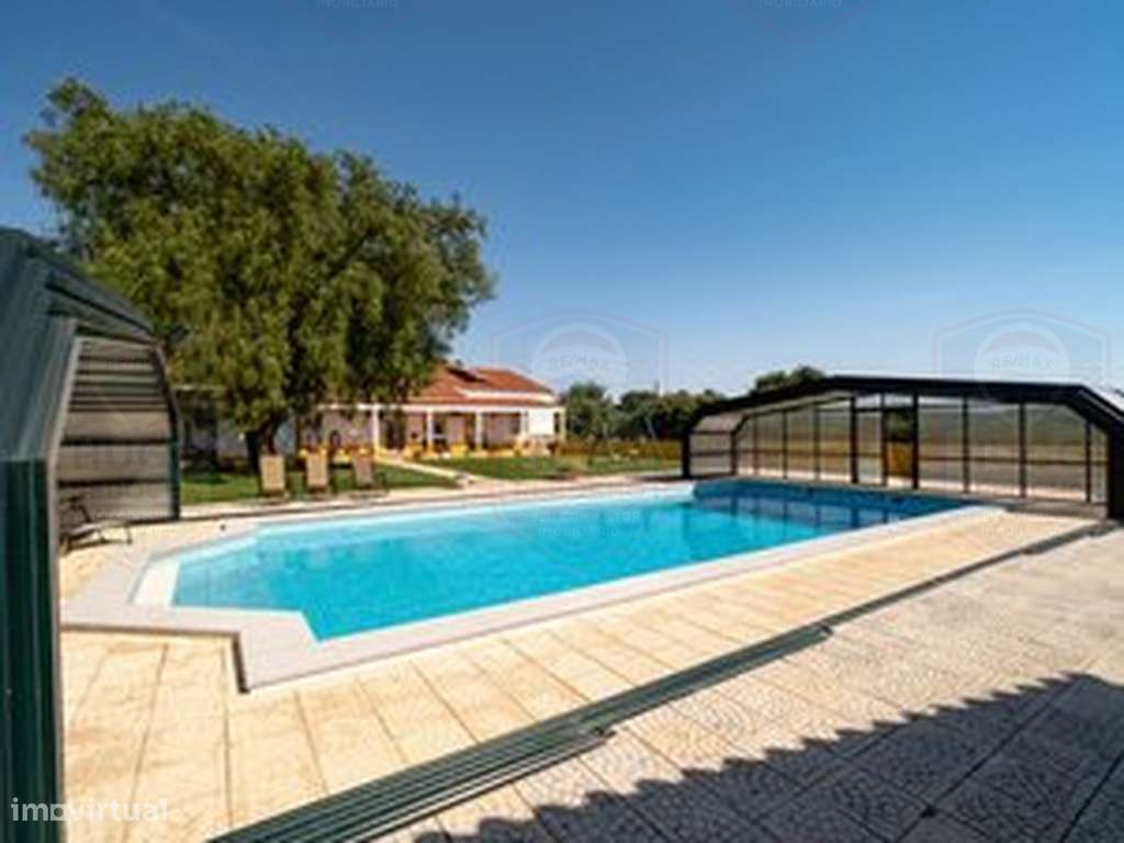 Descubra o privilégio de viver no coração do Alentejo!-52