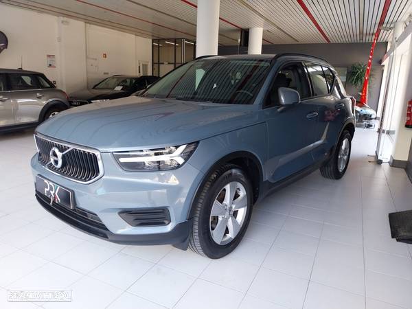 Volvo XC 40 1.5 T3 Momentum Plus - 3