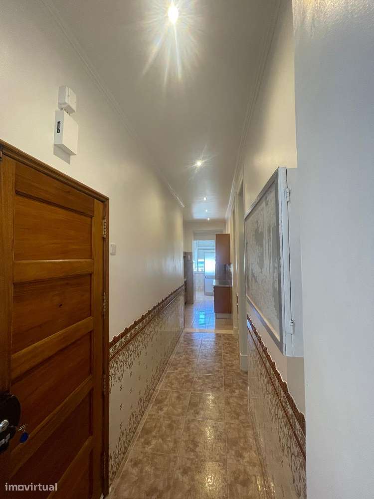 Apartamento T1+1 em Propostas Múltiplas-23