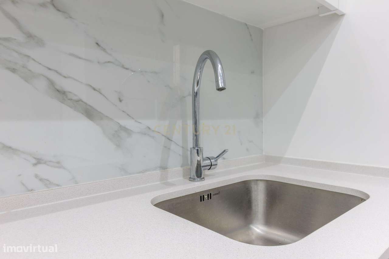 Apartamento T2 Renovado em Baixa da Banheira, Moita - Grande imagem: 5/22