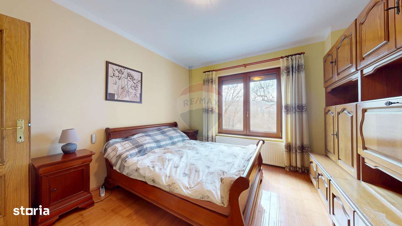 Casă de vânzare Bran Sohodol teren  intravilan 10.331 mp două locuințe-12